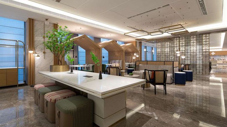 <b>Hilton Garden Inn Guangming Hongqiao Prk Restaurant</b>. Images powered by <a href="https://iceportal.shijigroup.com/" title="IcePortal" target="_blank">IcePortal</a>.