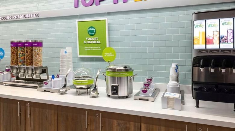 <b>Tru by Hilton Charlotte Tyvola I-77 Restaurant</b>. Images powered by <a href="https://iceportal.shijigroup.com/" title="IcePortal" target="_blank">IcePortal</a>.