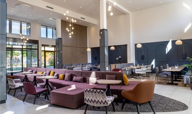 Hampton by Hilton Potsdam Lobby