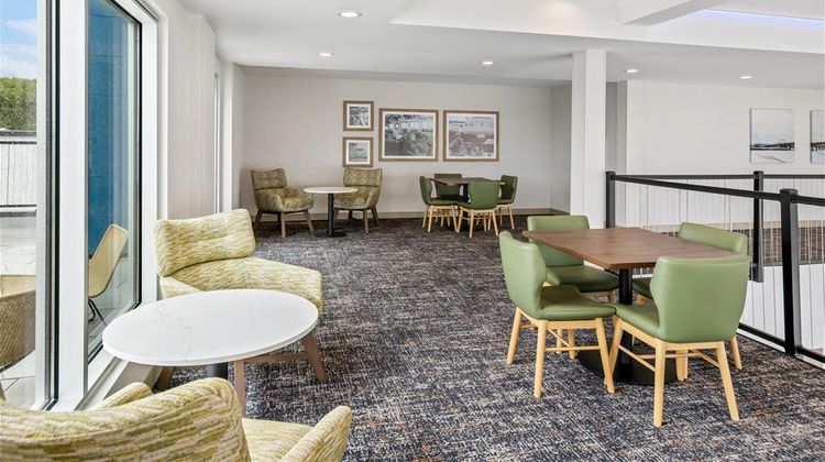 Hampton Inn St Ignace Lakefront Mackinac Lobby