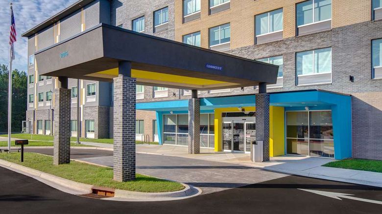 <b>Tru by Hilton Wake Forest Raleigh North Exterior</b>. Images powered by <a href="https://iceportal.shijigroup.com/" title="IcePortal" target="_blank">IcePortal</a>.