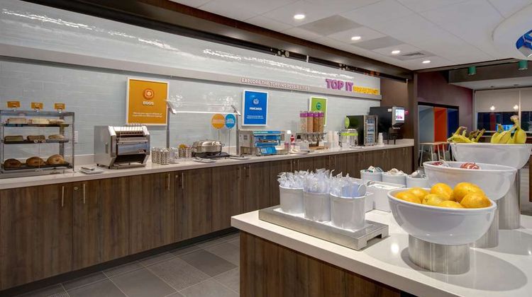Tru by Hilton Wake Forest Raleigh North Restaurant