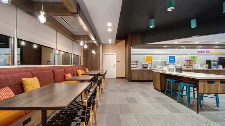 Tru by Hilton Wake Forest Raleigh North Restaurant