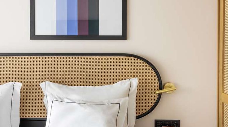 <b>Arts Hotel Porto Tapestry Coll by Hilton Room</b>. Images powered by <a href="https://iceportal.shijigroup.com/" title="IcePortal" target="_blank">IcePortal</a>.