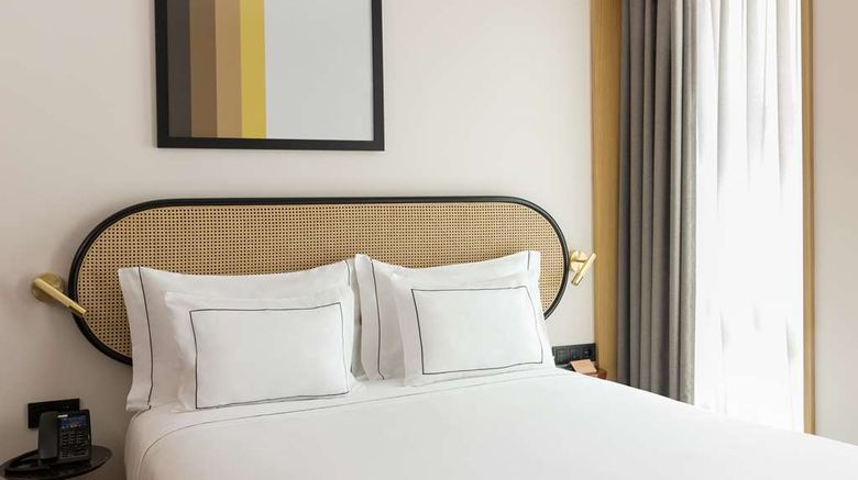<b>Arts Hotel Porto Tapestry Coll by Hilton Room</b>. Images powered by <a href="https://iceportal.shijigroup.com/" title="IcePortal" target="_blank">IcePortal</a>.