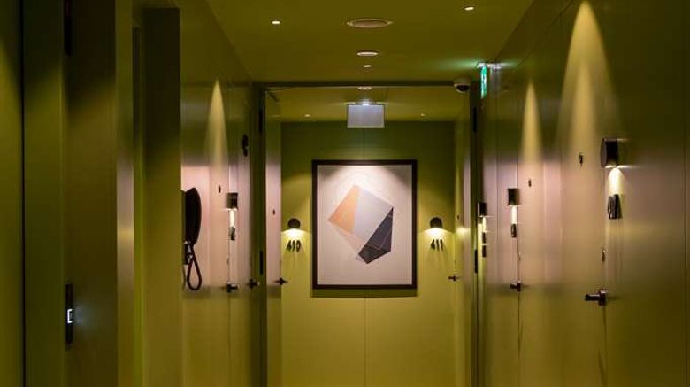 <b>Arts Hotel Porto Tapestry Coll by Hilton Lobby</b>. Images powered by <a href="https://iceportal.shijigroup.com/" title="IcePortal" target="_blank">IcePortal</a>.