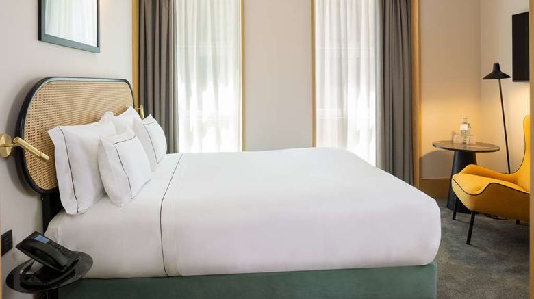 <b>Arts Hotel Porto Tapestry Coll by Hilton Room</b>. Images powered by <a href="https://iceportal.shijigroup.com/" title="IcePortal" target="_blank">IcePortal</a>.