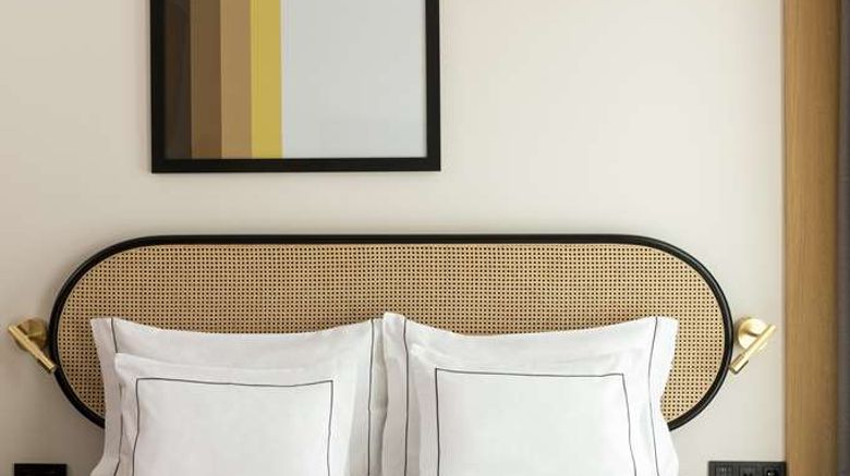 <b>Arts Hotel Porto Tapestry Coll by Hilton Room</b>. Images powered by <a href="https://iceportal.shijigroup.com/" title="IcePortal" target="_blank">IcePortal</a>.
