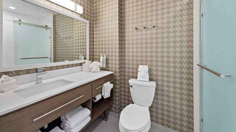 <b>Hampton Inn Big Bear Lake Room</b>. Images powered by <a href="https://iceportal.shijigroup.com/" title="IcePortal" target="_blank">IcePortal</a>.