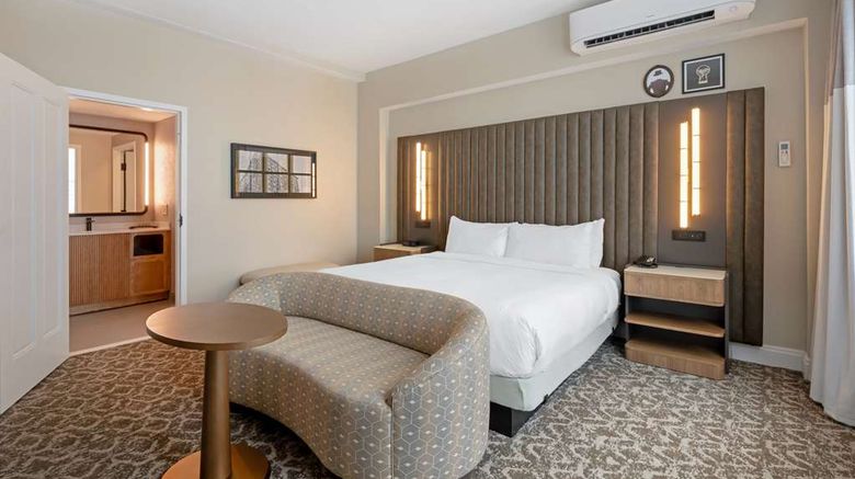 <b>Hotel Flor Tampa Downtown, Tapestry Coll Room</b>. Images powered by <a href="https://iceportal.shijigroup.com/" title="IcePortal" target="_blank">IcePortal</a>.