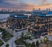 DoubleTree Chengdu Xinglong Lake Exterior