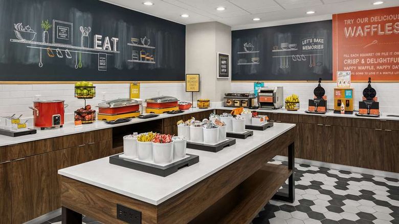 <b>Hampton Inn New Orleans French Quarter Restaurant</b>. Images powered by <a href="https://iceportal.shijigroup.com/" title="IcePortal" target="_blank">IcePortal</a>.