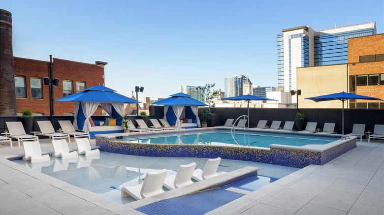 <b>Tempo by Hilton Nashville Downtown Pool</b>. Images powered by <a href="https://iceportal.shijigroup.com/" title="IcePortal" target="_blank">IcePortal</a>.