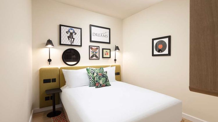 Hampton by Hilton London Old Street Room