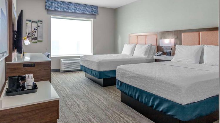 Hampton Inn & Suites West Speedway Room
