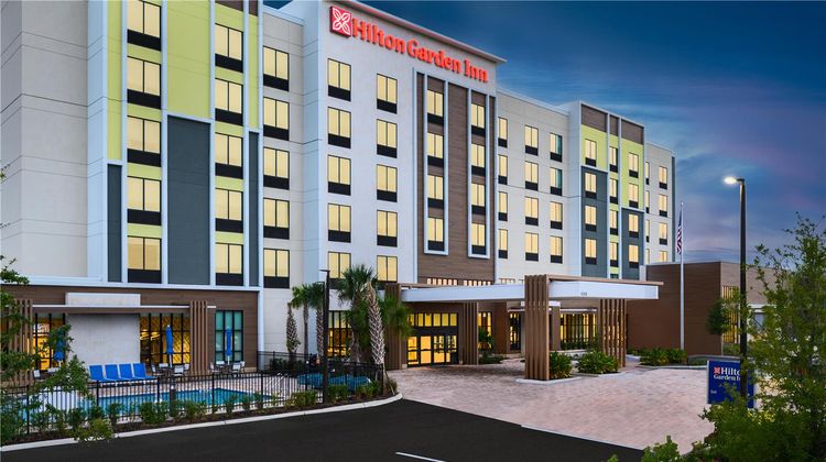 Hilton Garden Inn Millenia near Universal Orlando Exterior