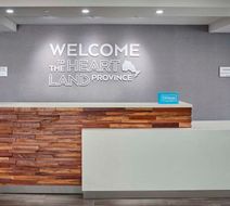 Hampton Inn by Hilton Hamilton Lobby