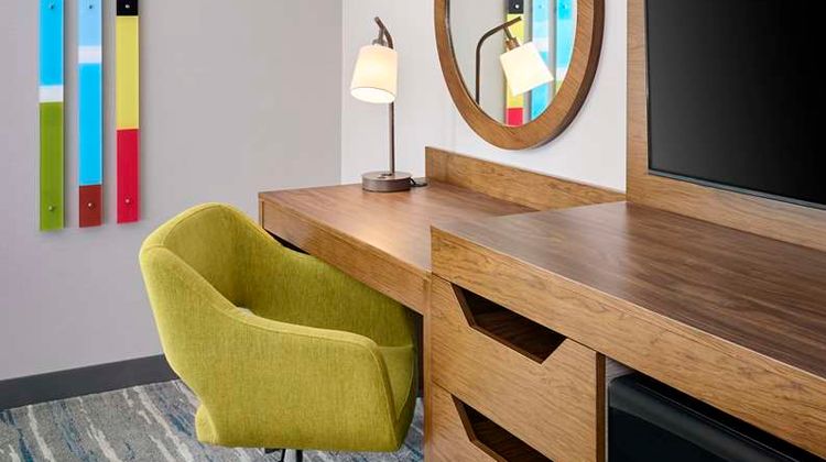 Hampton Inn by Hilton Hamilton Room