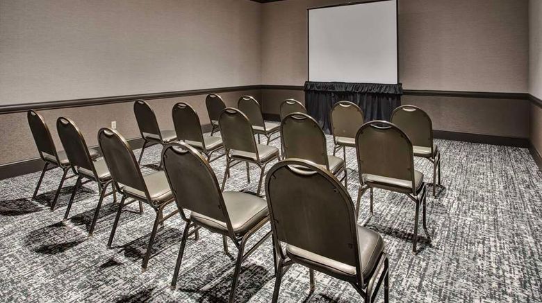 <b>DoubleTree by Hilton Lansing Meeting</b>. Images powered by <a href="https://iceportal.shijigroup.com/" title="IcePortal" target="_blank">IcePortal</a>.