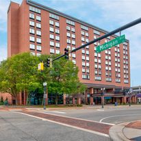 DoubleTree by Hilton Lansing