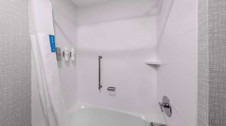<b>Hampton Inn Columbus Downtown Room</b>. Images powered by <a href="https://iceportal.shijigroup.com/" title="IcePortal" target="_blank">IcePortal</a>.