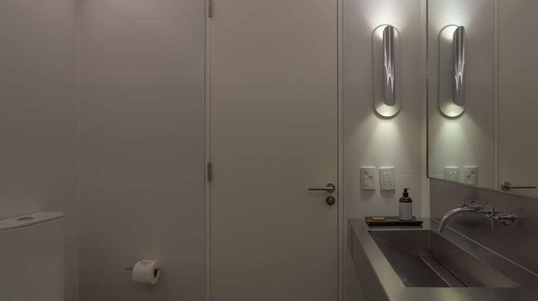 <b>Hualta Hotel Mendoza, Curio Collection Room</b>. Images powered by <a href="https://iceportal.shijigroup.com/" title="IcePortal" target="_blank">IcePortal</a>.