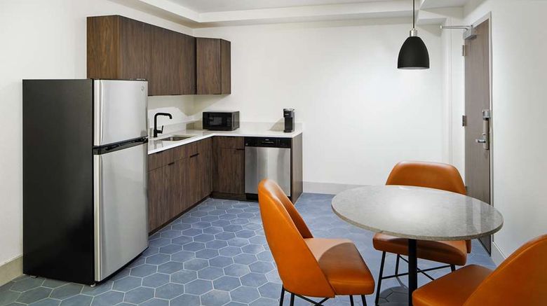 <b>River's Edge Hotel, Tapestry Coll Hilton Other</b>. Images powered by <a href="https://iceportal.shijigroup.com/" title="IcePortal" target="_blank">IcePortal</a>.
