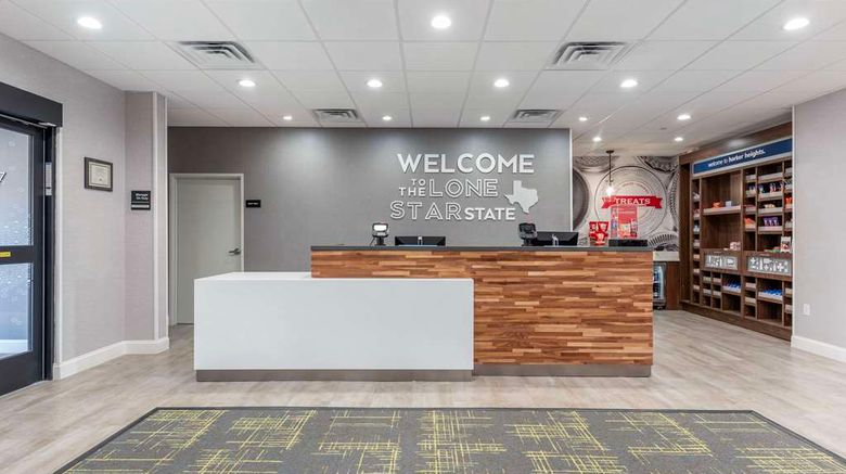 <b>Hampton Inn Harker Heights Lobby</b>. Images powered by <a href="https://iceportal.shijigroup.com/" title="IcePortal" target="_blank">IcePortal</a>.