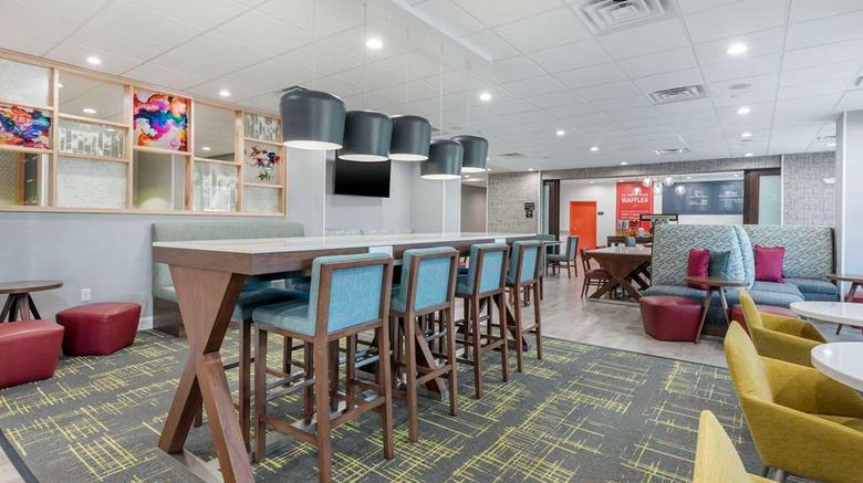<b>Hampton Inn Harker Heights Lobby</b>. Images powered by <a href="https://iceportal.shijigroup.com/" title="IcePortal" target="_blank">IcePortal</a>.