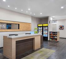 Home2 Suites by Hilton Medical Center Lobby