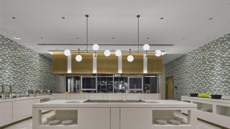 Hilton Garden Inn Kunming Dianchi Restaurant