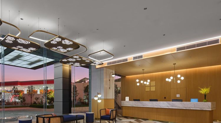 Hilton Garden Inn Kunming Dianchi Lobby