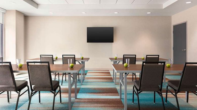 <b>Home2 Suites by Hilton Milwaukee West Meeting</b>. Images powered by <a href="https://iceportal.shijigroup.com/" title="IcePortal" target="_blank">IcePortal</a>.