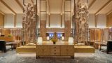 <b>DoubleTree by Hilton Hot Spring Lobby</b>. Images powered by <a href="https://iceportal.shijigroup.com/" title="IcePortal" target="_blank">IcePortal</a>.