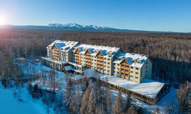 DoubleTree by Hilton Hot Spring Exterior