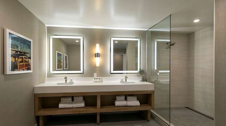 Inn At The Pier Room