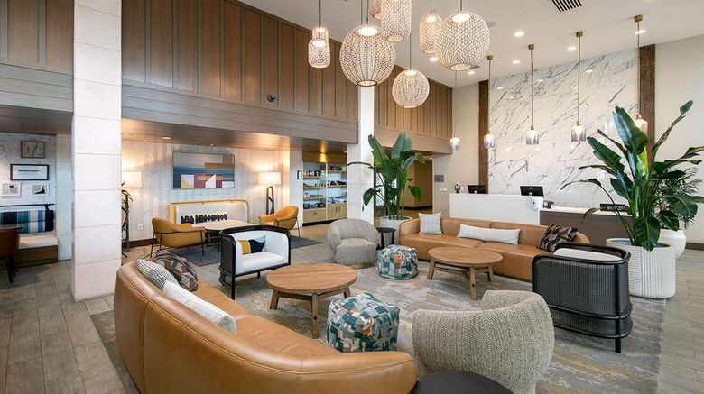 <b>Inn At The Pier Lobby</b>. Images powered by <a href="https://iceportal.shijigroup.com/" title="IcePortal" target="_blank">IcePortal</a>.