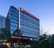 Hilton Garden Inn Huaxiang Tiantan Hosp Exterior