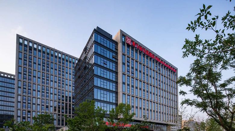 Hilton Garden Inn Huaxiang Tiantan Hosp Exterior. Images powered by <a href="https://iceportal.shijigroup.com" target="_blank" rel="noopener">Ice Portal</a>.