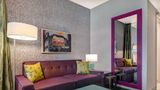 Home2 Suites by Hilton Petaluma Room