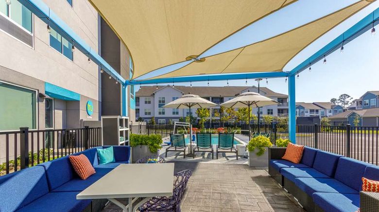<b>Tru by Hilton Panama City Beach Pool</b>. Images powered by <a href="https://iceportal.shijigroup.com/" title="IcePortal" target="_blank">IcePortal</a>.