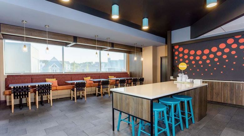 <b>Tru by Hilton Panama City Beach Lobby</b>. Images powered by <a href="https://iceportal.shijigroup.com/" title="IcePortal" target="_blank">IcePortal</a>.