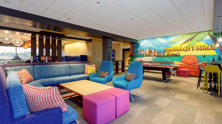 Tru by Hilton Panama City Beach Lobby