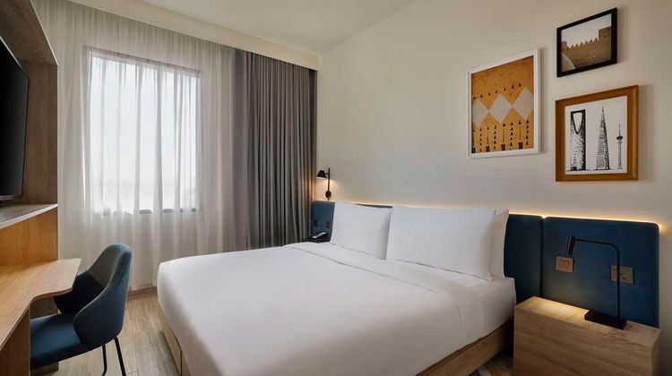 Hampton by Hilton Sharma NEOM Community Room