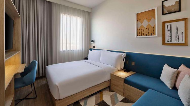 Hampton by Hilton Sharma NEOM Community Room