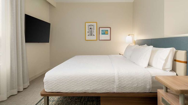 <b>Homewood Suites by Hilton Goldsboro Room</b>. Images powered by <a href="https://iceportal.shijigroup.com/" title="IcePortal" target="_blank">IcePortal</a>.