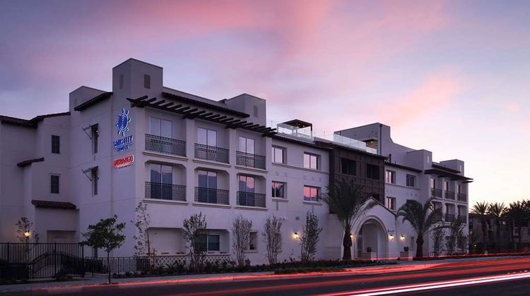 Sanctity Hotel Rancho Cucamonga Exterior