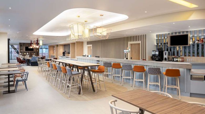 <b>Hampton by Hilton Rochdale Lobby</b>. Images powered by <a href="https://iceportal.shijigroup.com/" title="IcePortal" target="_blank">IcePortal</a>.
