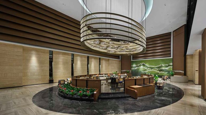 <b>Hilton Garden Inn Ganzhou Longnan Lobby</b>. Images powered by <a href="https://iceportal.shijigroup.com/" title="IcePortal" target="_blank">IcePortal</a>.