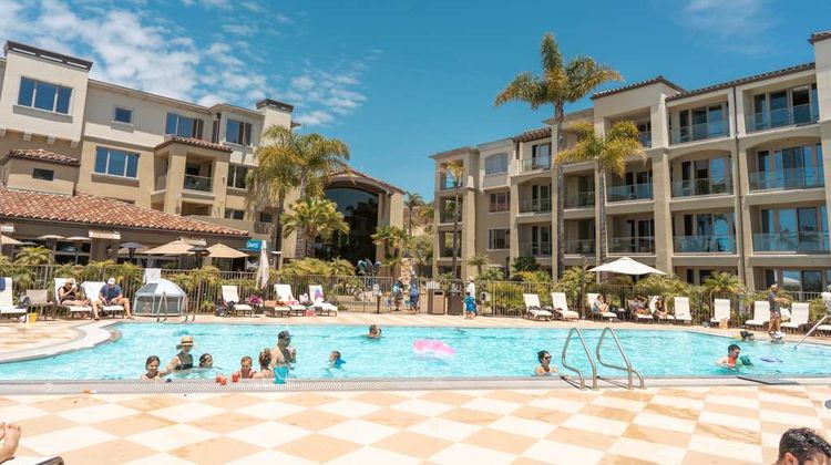 Dolphin Bay Resort & Spa Pool